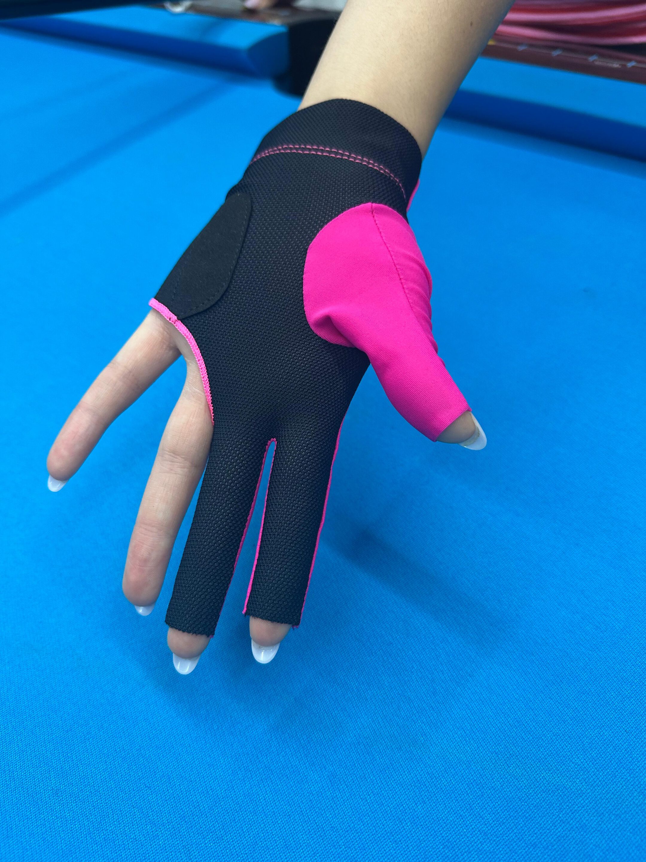 Elite Performance Glove - Pink Black - Image 3